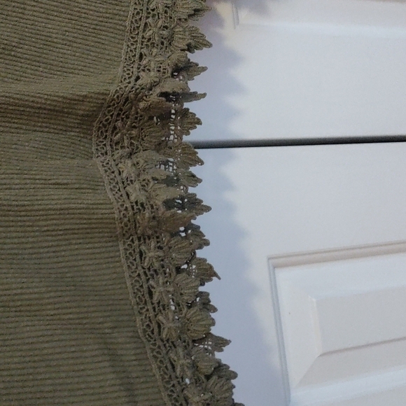 Cloud Chaser olive green top size 3X fringe detail at bottom long sleeve - Picture 4 of 6
